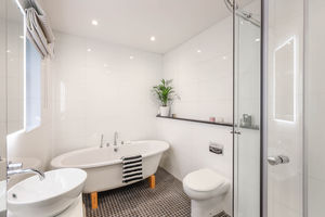 Photo 13- click for photo gallery